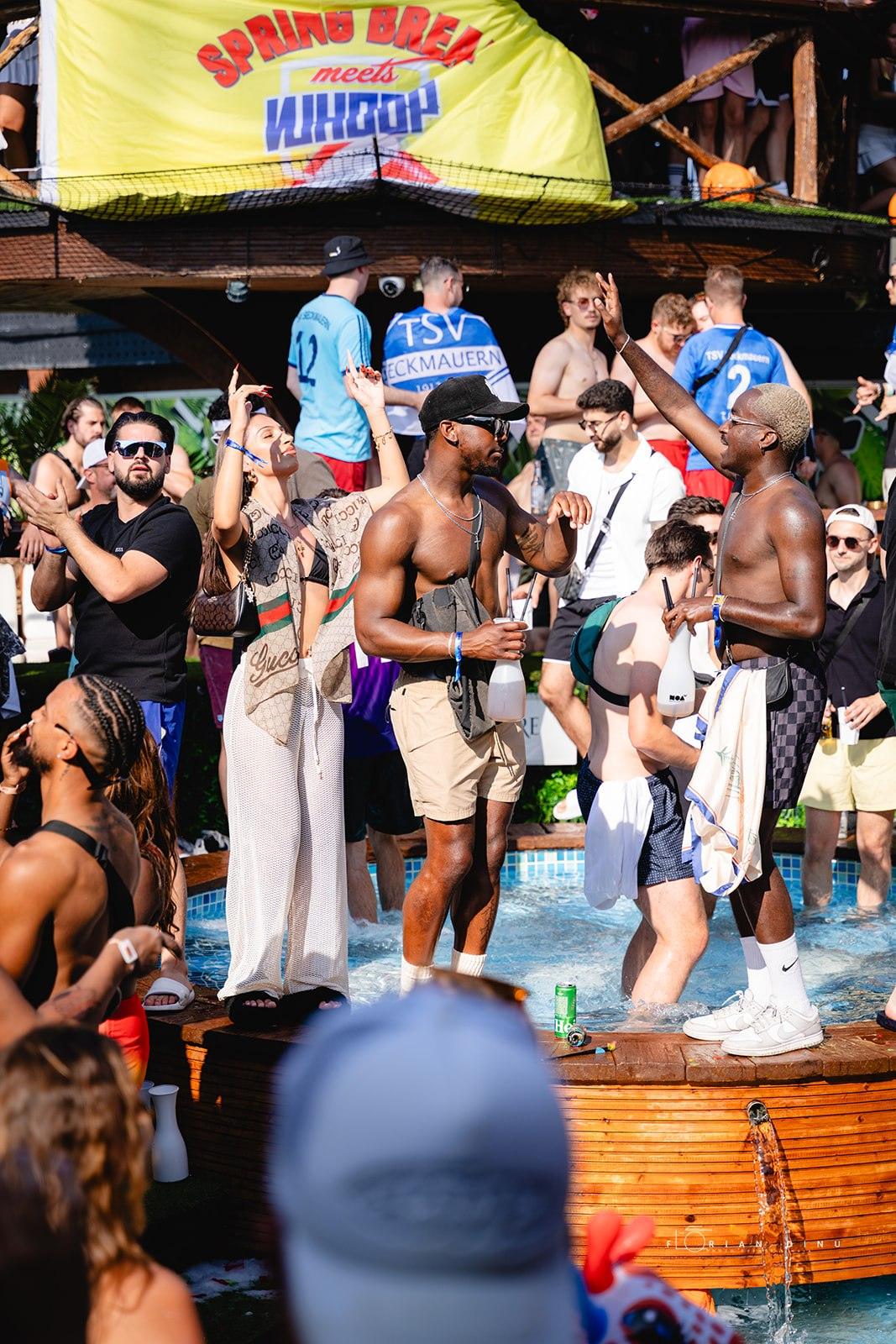 Poolparty am Zrće Beach